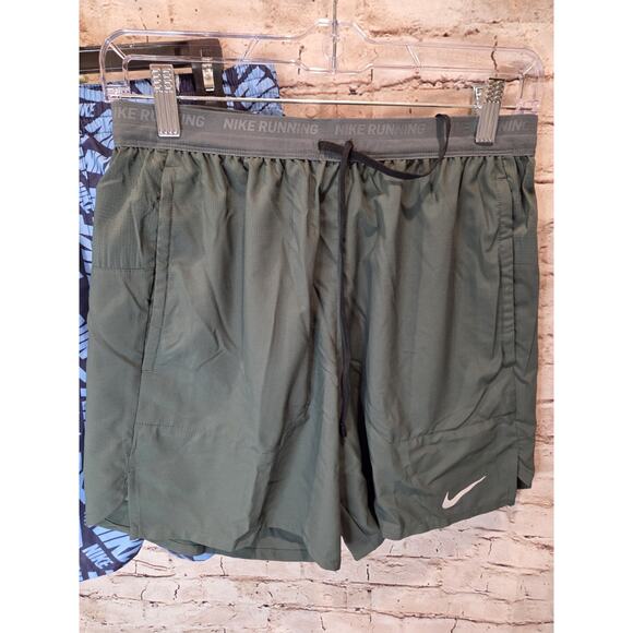 Nike Mens Shorts Set Of 3 Size Small Above Knee Dri-Fit NWT - Picture 8 of 9